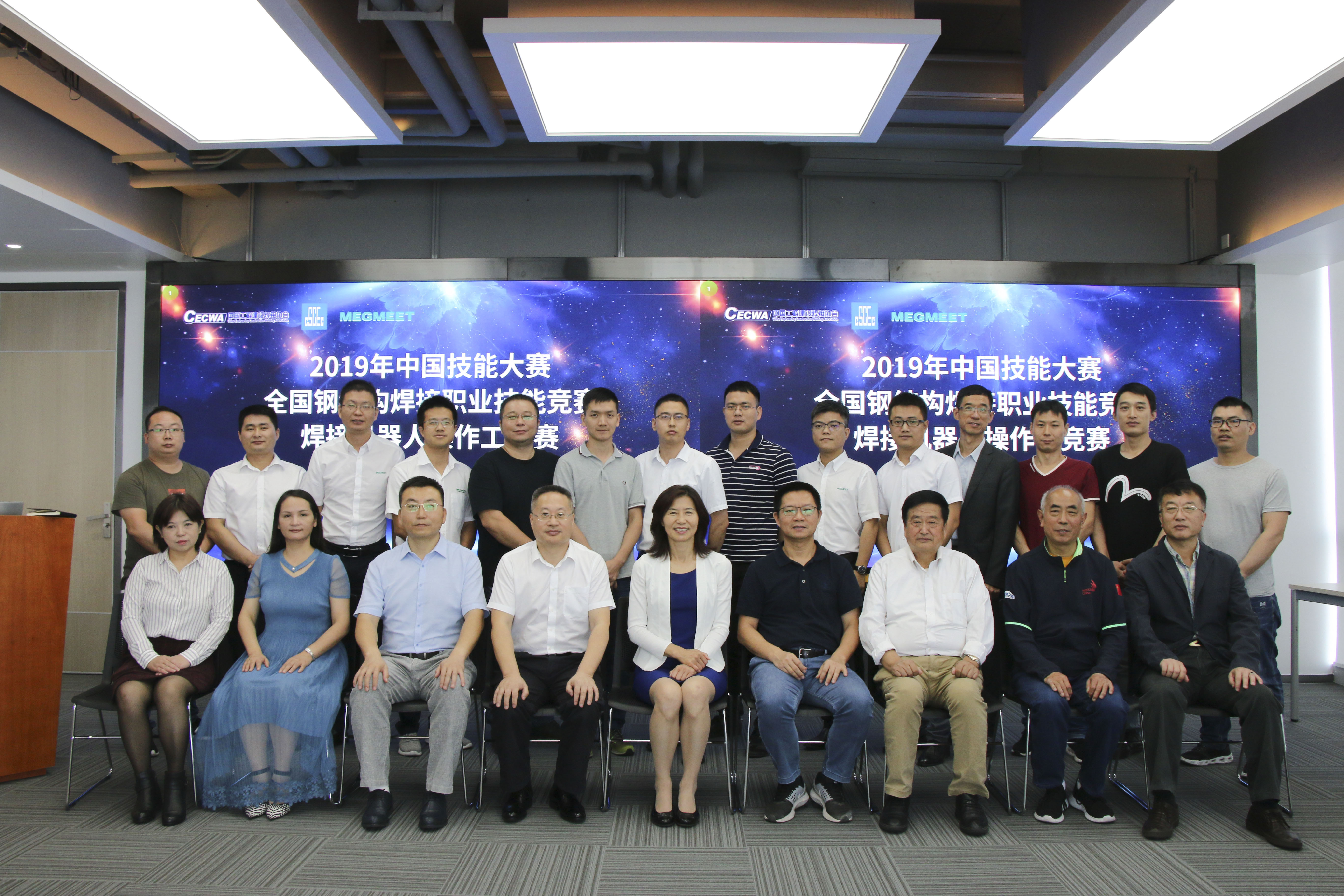 17 ¸±±¾.jpg 17 ¸±±¾.jpg